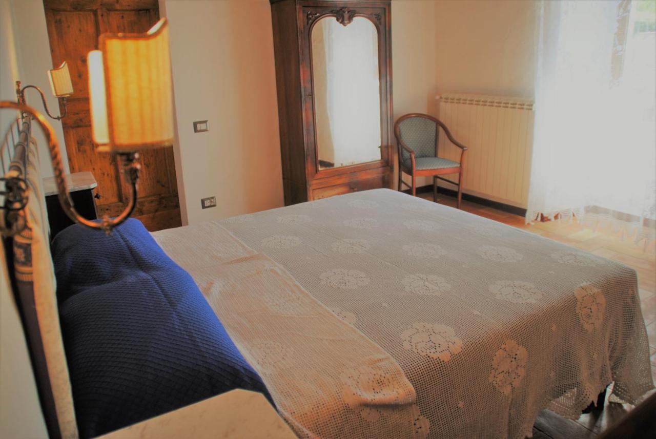 B&B Ponte La Pietra Губио Екстериор снимка